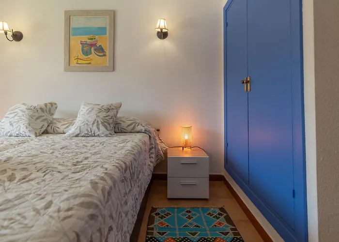 Cabopino Duplex, Swimming Pool, Beach 5Min Away, Chill Out Terrace And High-Speed Wifi