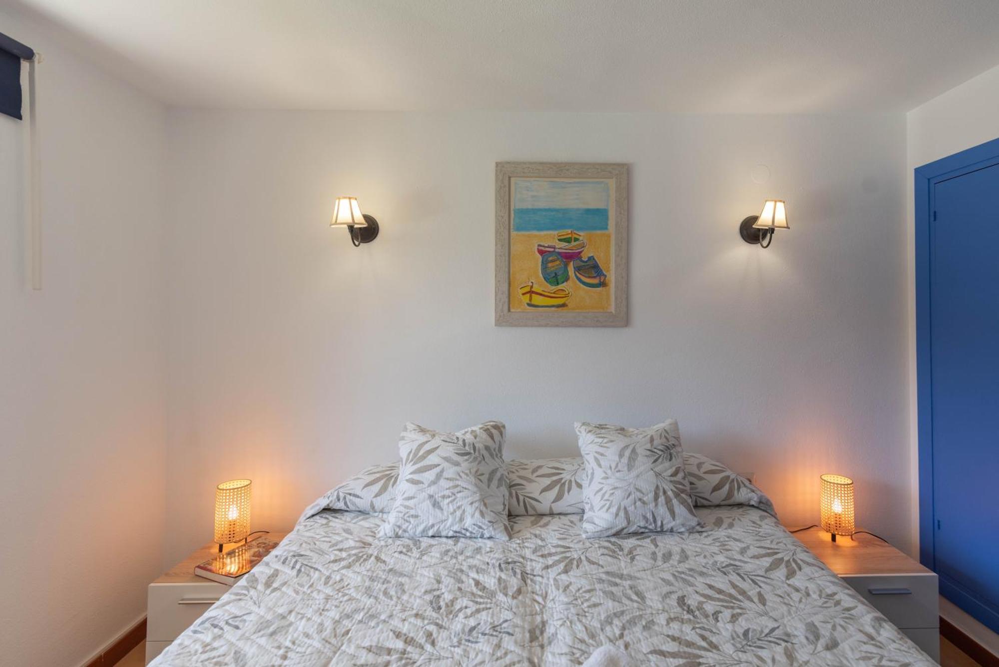 Apartament Cabopino Duplex, Swimming Pool, 5min Away, Chill Out Terrace And High-speed Wifi Marbella