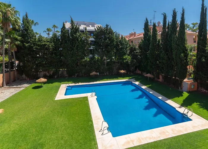 Cabopino Duplex, Swimming Pool, Beach 5Min Away, Chill Out Terrace And High-Speed Wifi